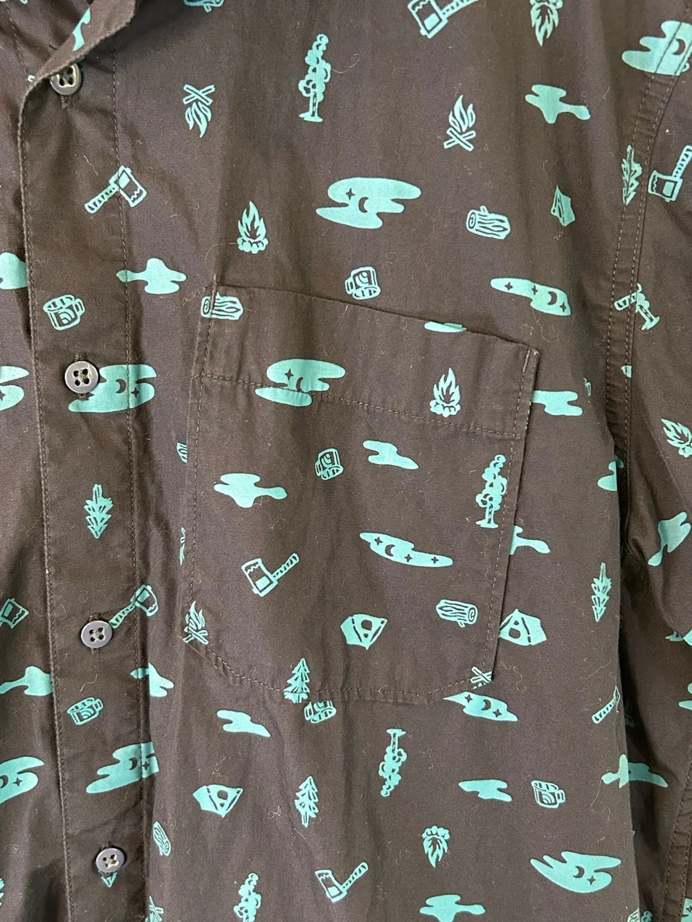 The North Face Navy Short-Sleeve Button-Down Light Blue Camp Print‎ XL
